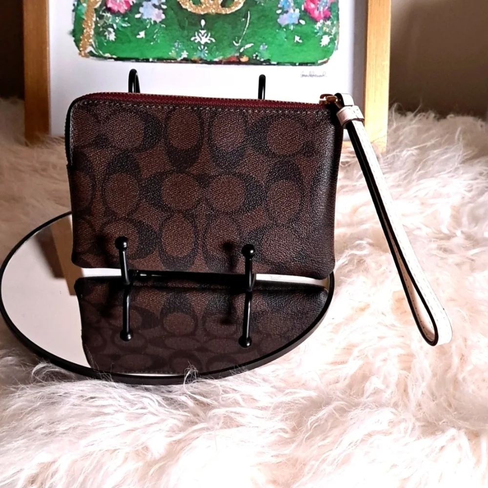 Coach NWTs Corner Zip Varsity Wristlet